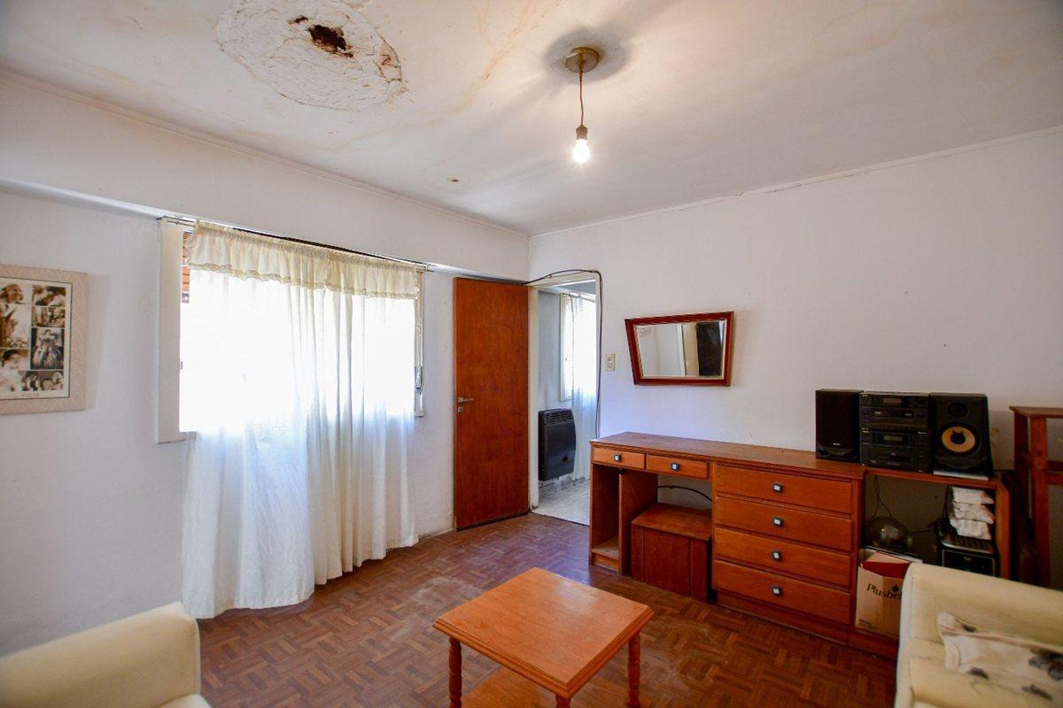 Foto de Venta Casa 2 Dormitorios A Refaccionar La Plata, imagen 3