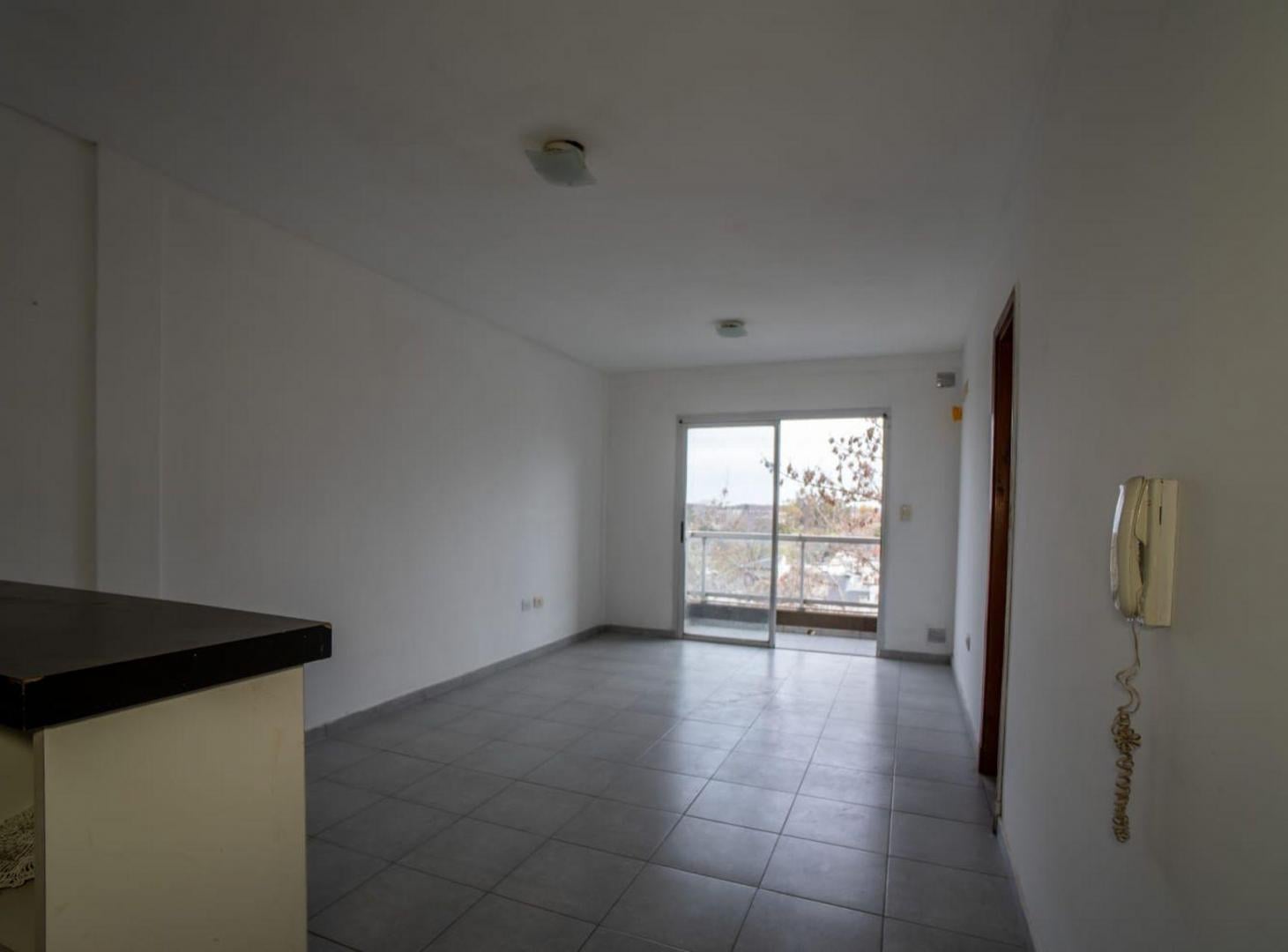 Foto de MONOAMBIENTE en ALQUILER con BALCÓN en LA PLATA, imagen 4