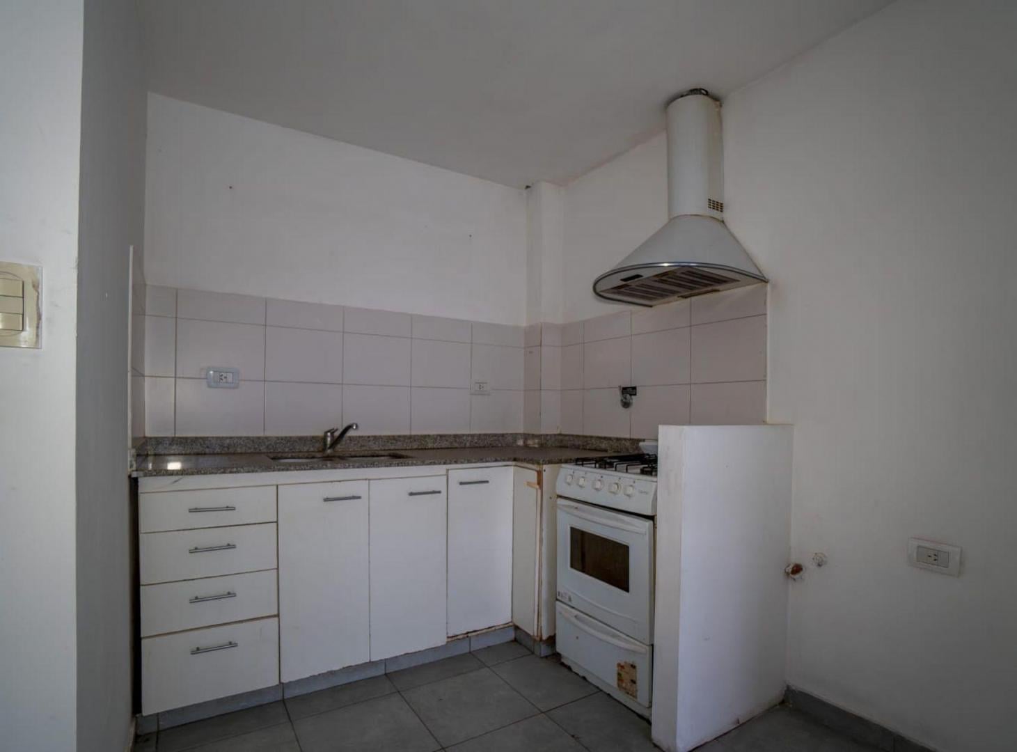 Foto de MONOAMBIENTE en ALQUILER con BALCÓN en LA PLATA, imagen 2