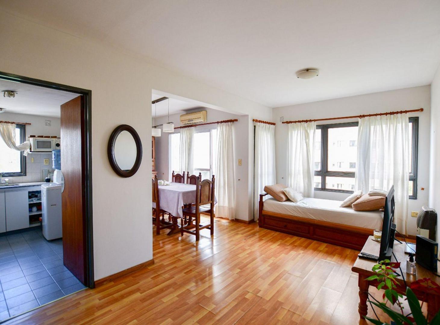 Foto de Venta de Departamento 2 dormitorios y cochera., imagen 1