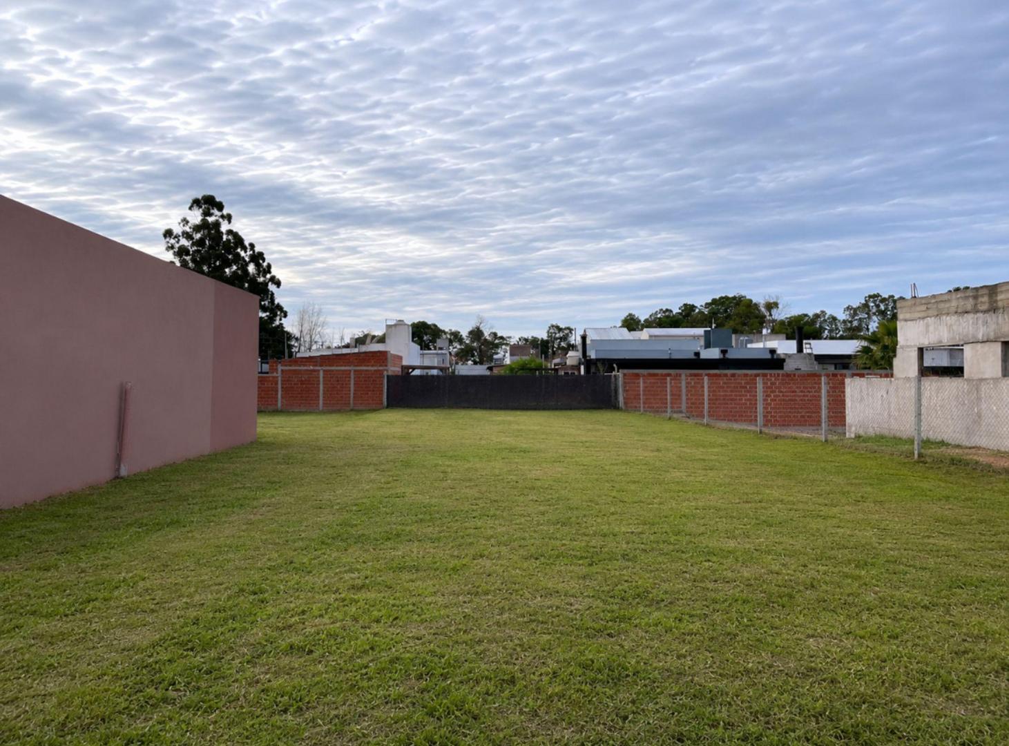 Foto de LOTE DE 12X32 EN LOS PORTEÑOS ESCRITURADO, imagen 2