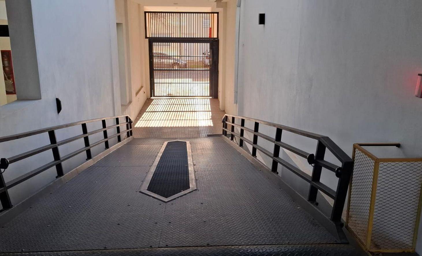 Foto de COCHERA DESCUBIERTA EN VENTA, imagen 5