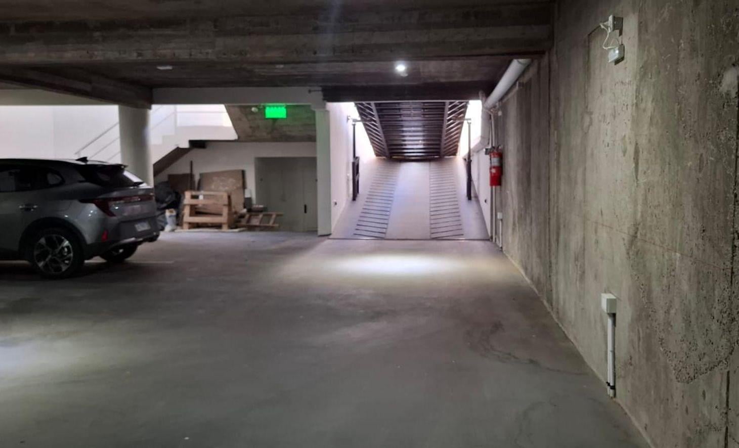 Foto de COCHERA DESCUBIERTA EN VENTA, imagen 3
