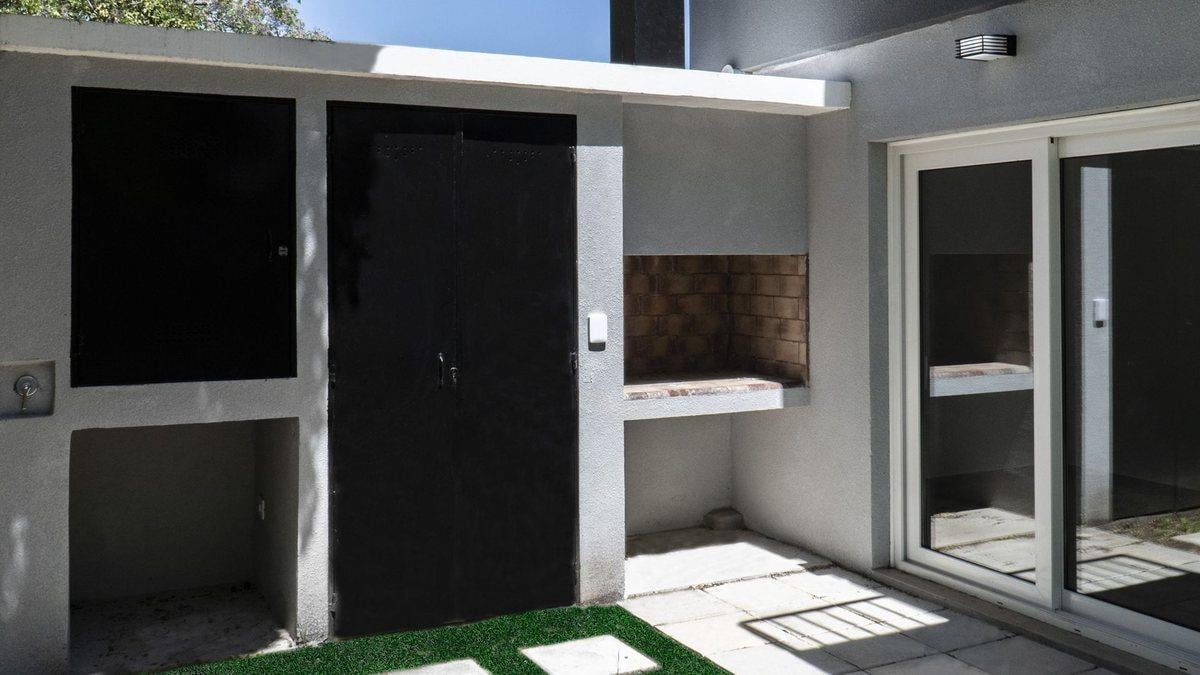 Foto de Duplex 3 dormitorios Apto Banco - City Bell, imagen 2