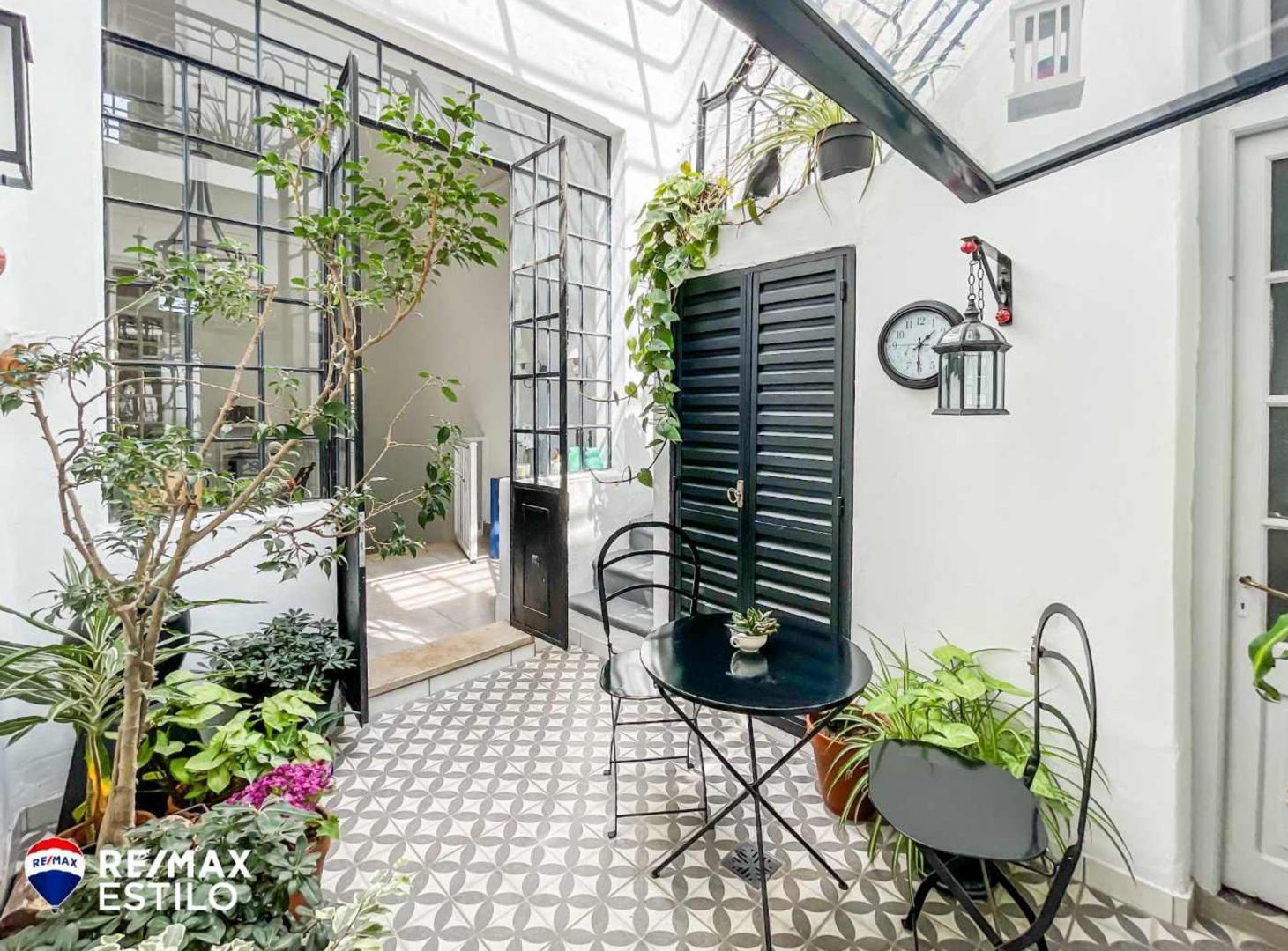 Foto de CASA PH DE CATEGORÍA EN VENTA EN 3 Y 51 DE 243m2., imagen 3