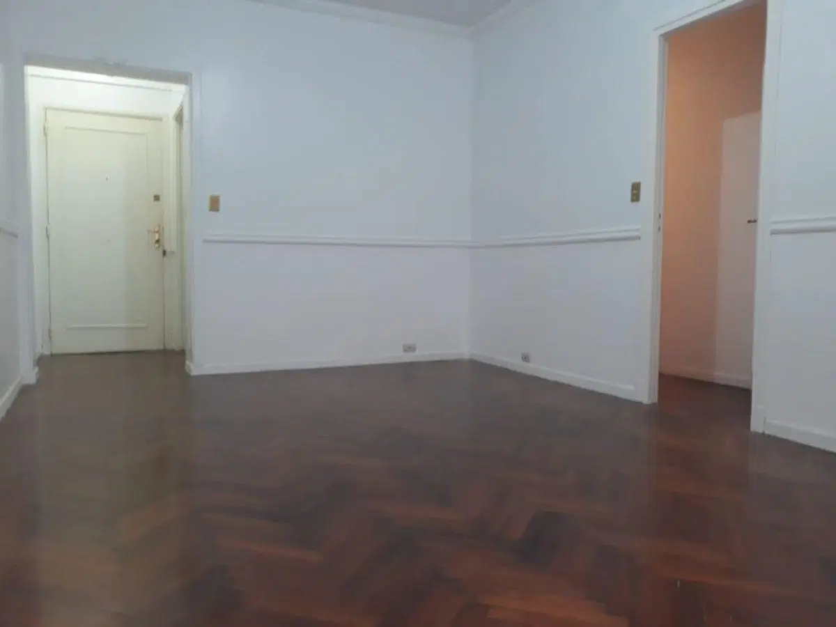cerca de facultades : dos dormitorios dos baños con patio . contrafrente tranquilo 2