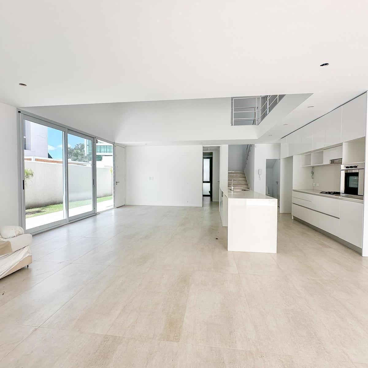 Foto de Casa en venta en Barrio privado en Fisherton 3 dormitorios c/ patio y, imagen 3