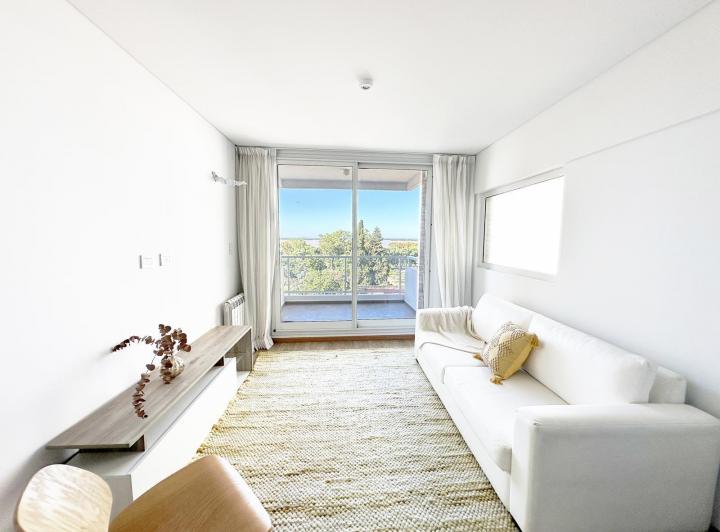 Departamento en venta en Barrio Martin, Rosario 1 dormitorio comodín c/cochera y baulera