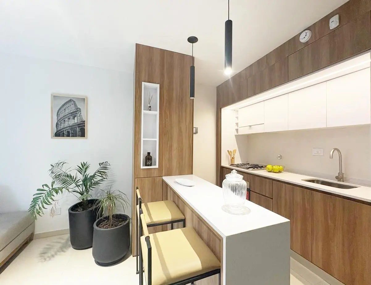 Departamento en venta en Zona Centro, Rosario 1 dormitorio c/ patio y amenities 4
