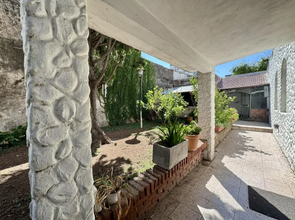 Casa en Venta, Barrio Abasto, Rosario, 3 dormitorios a reciclar 3