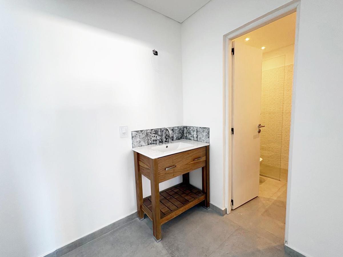 Casa en Venta, Centro, Rosario, 3 dormitorios totalmente a nueva !