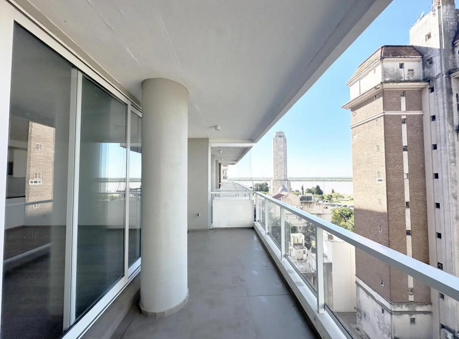 Departamento en venta en Barrio Martin, Rosario 2 Dormitorios más comodín c/amenities 2