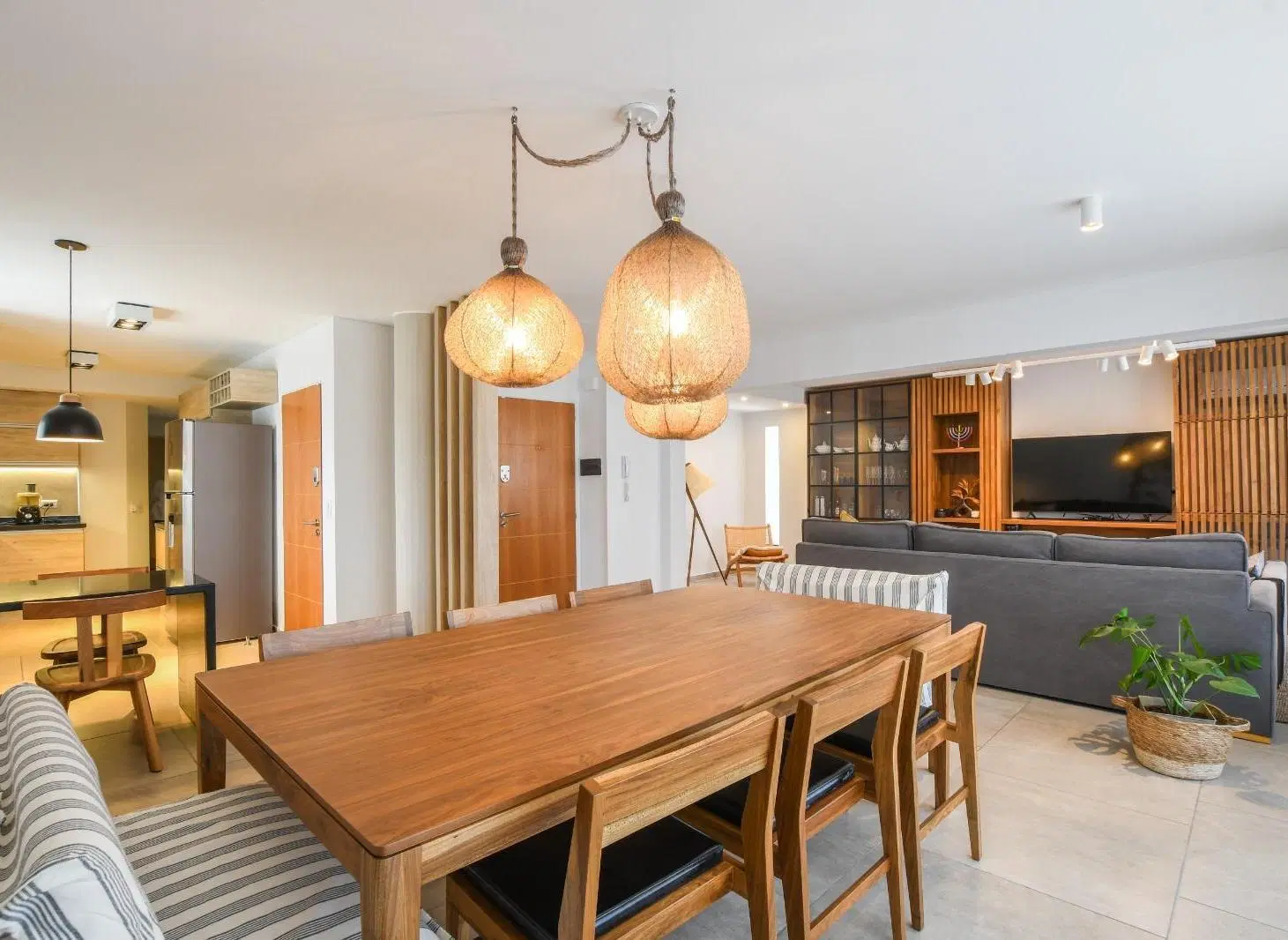 VENTA Increible Piso Exclusivo,de 4 dormitorios con Amenities,  Centro Rosario ! 2