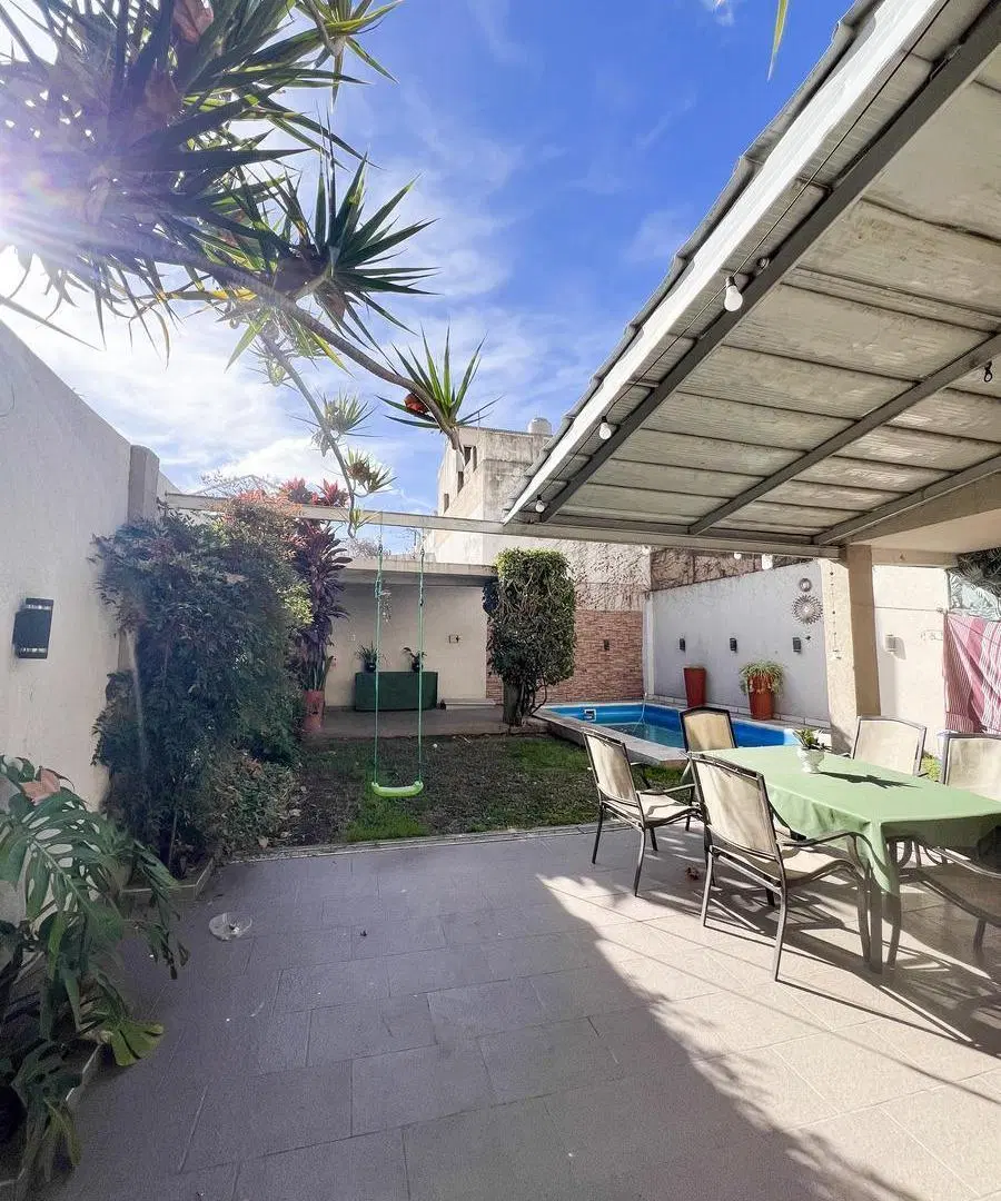 Casa en Venta, Abasto, Rosario, 4 dormitorios, patio y pile ! 8