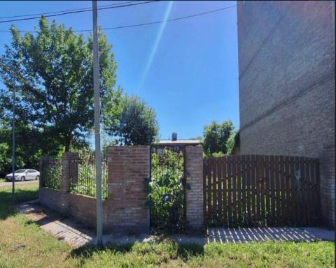Foto de Terreno en Venta, Av. Costanera esquina Hipólito Yrigoyen, Baigorria, imagen 1