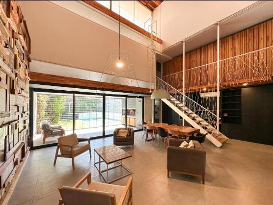 Foto de Casa en Venta, Rosario, Pje. Zavalla 3700, 3 dormitorios c/2 cocheras, imagen 1