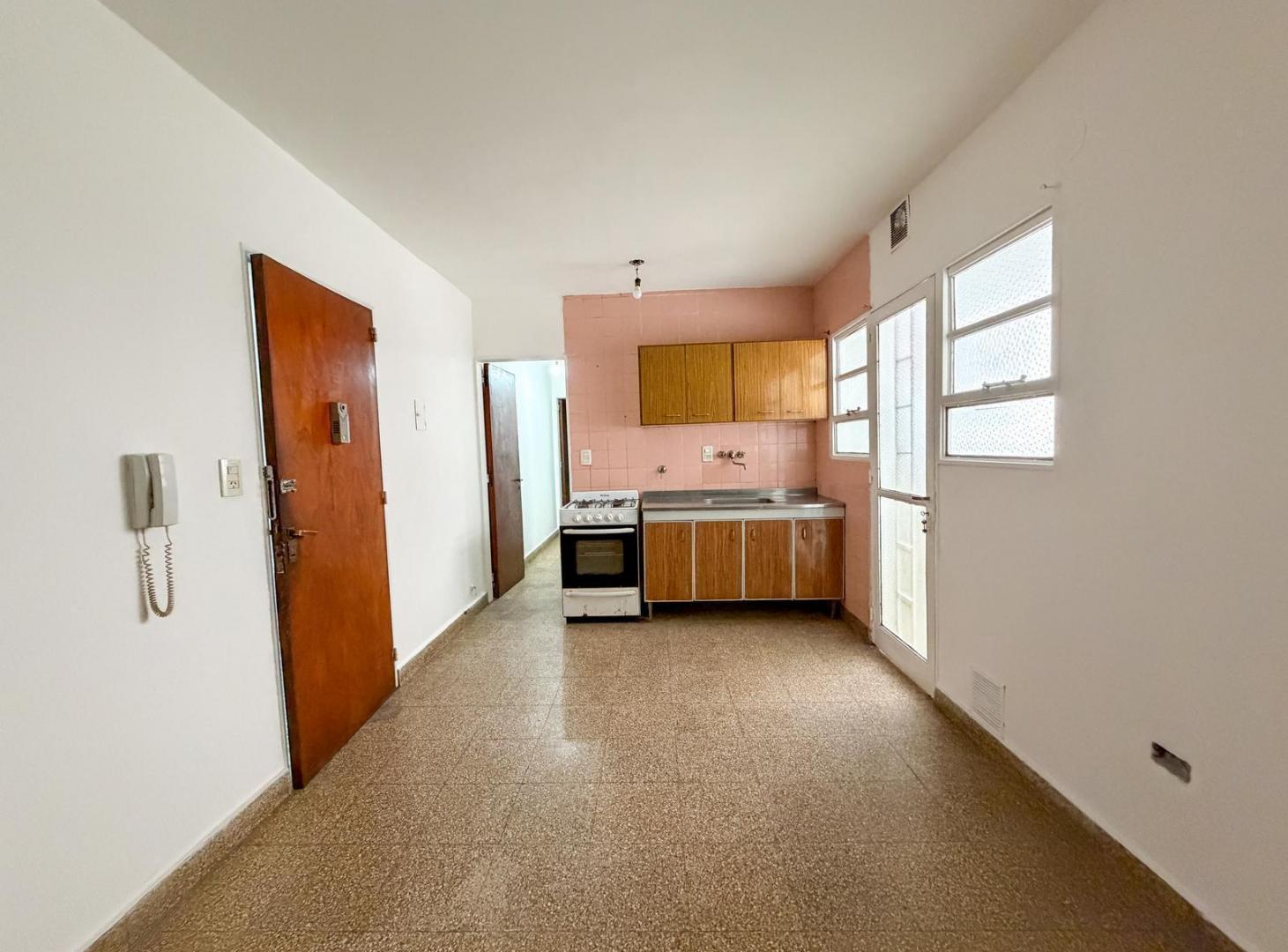 Foto de Departamento en Venta, Centro, Rosario, 2 dormitorios en oportunidad !, imagen 1
