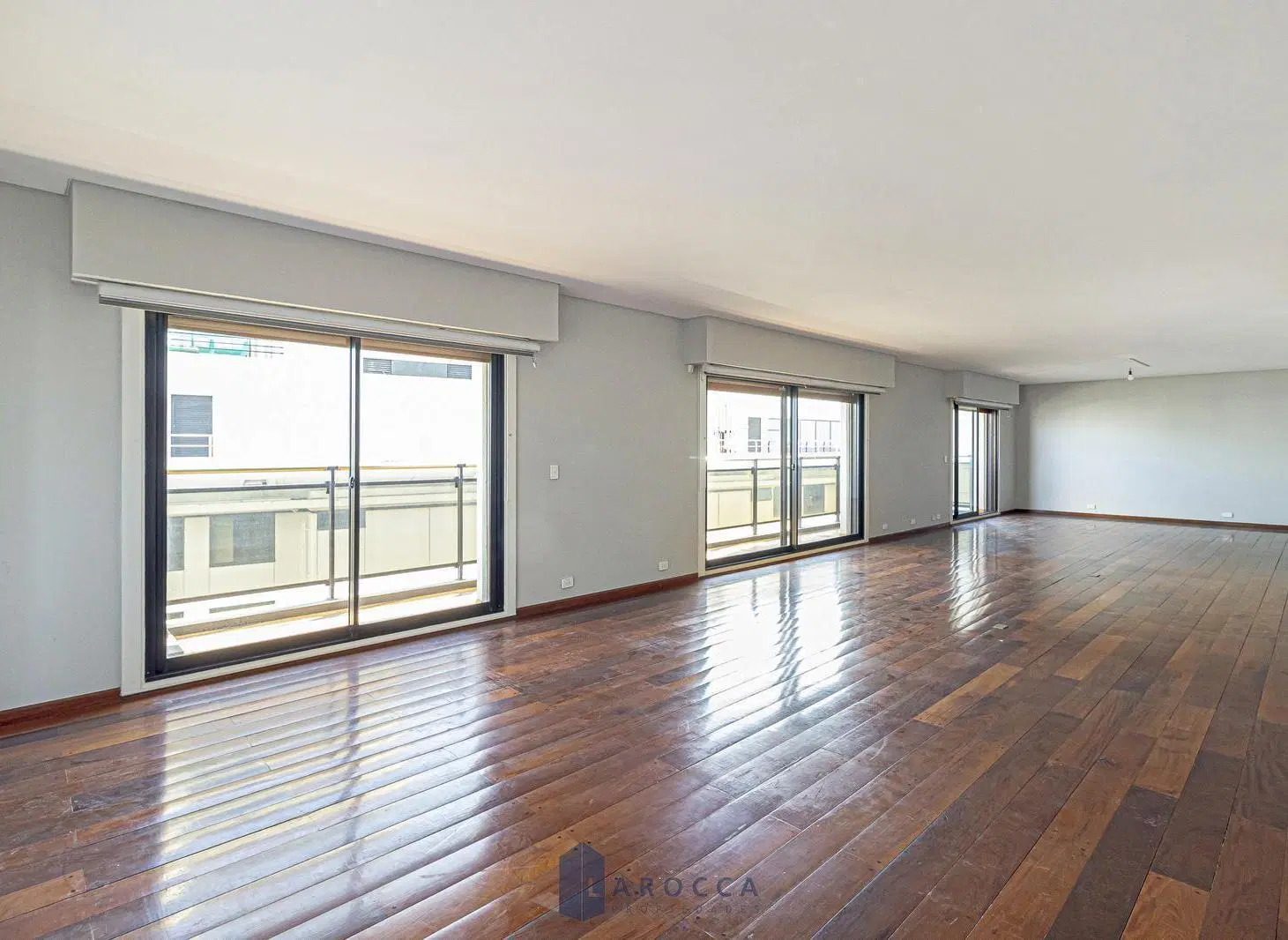 DEPARTAMENTO - VENTA - RETIRO - 4 SUITES - BALCÓN - COCHERA 2