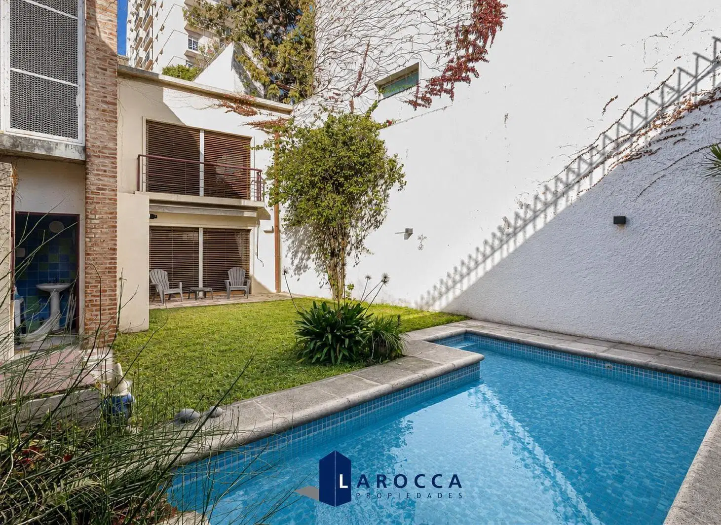 CASA - VENTA - COLEGIALES - JARDIN CON PISCINA Y PARRILLA - GARAGE 5