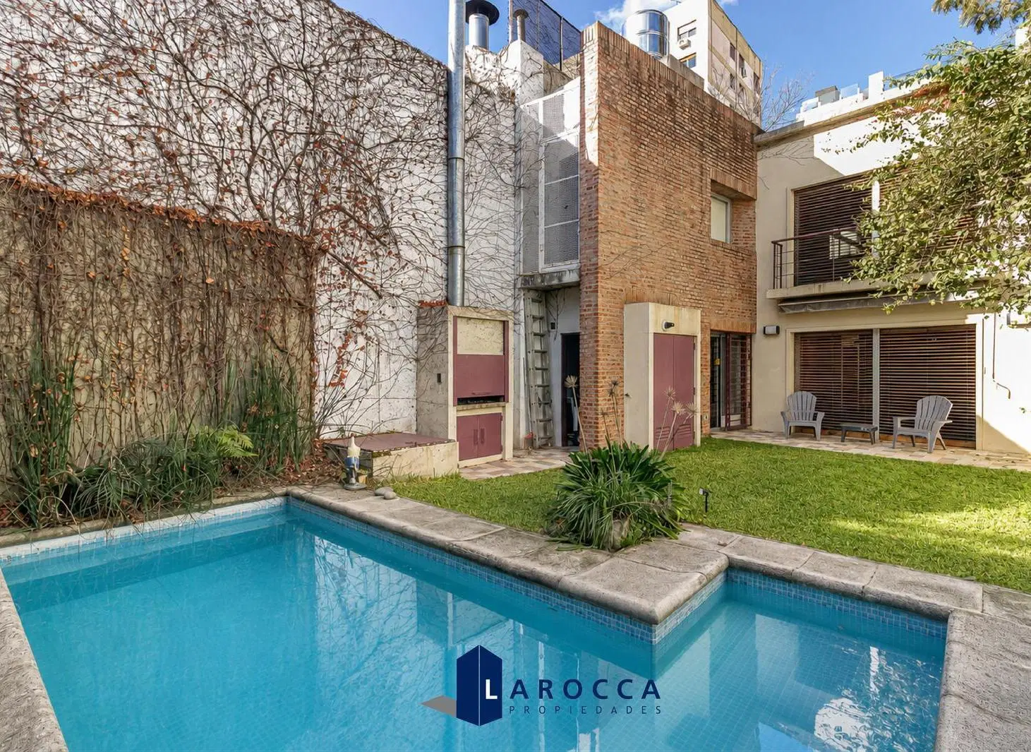 CASA - VENTA - COLEGIALES - JARDIN CON PISCINA Y PARRILLA - GARAGE 2