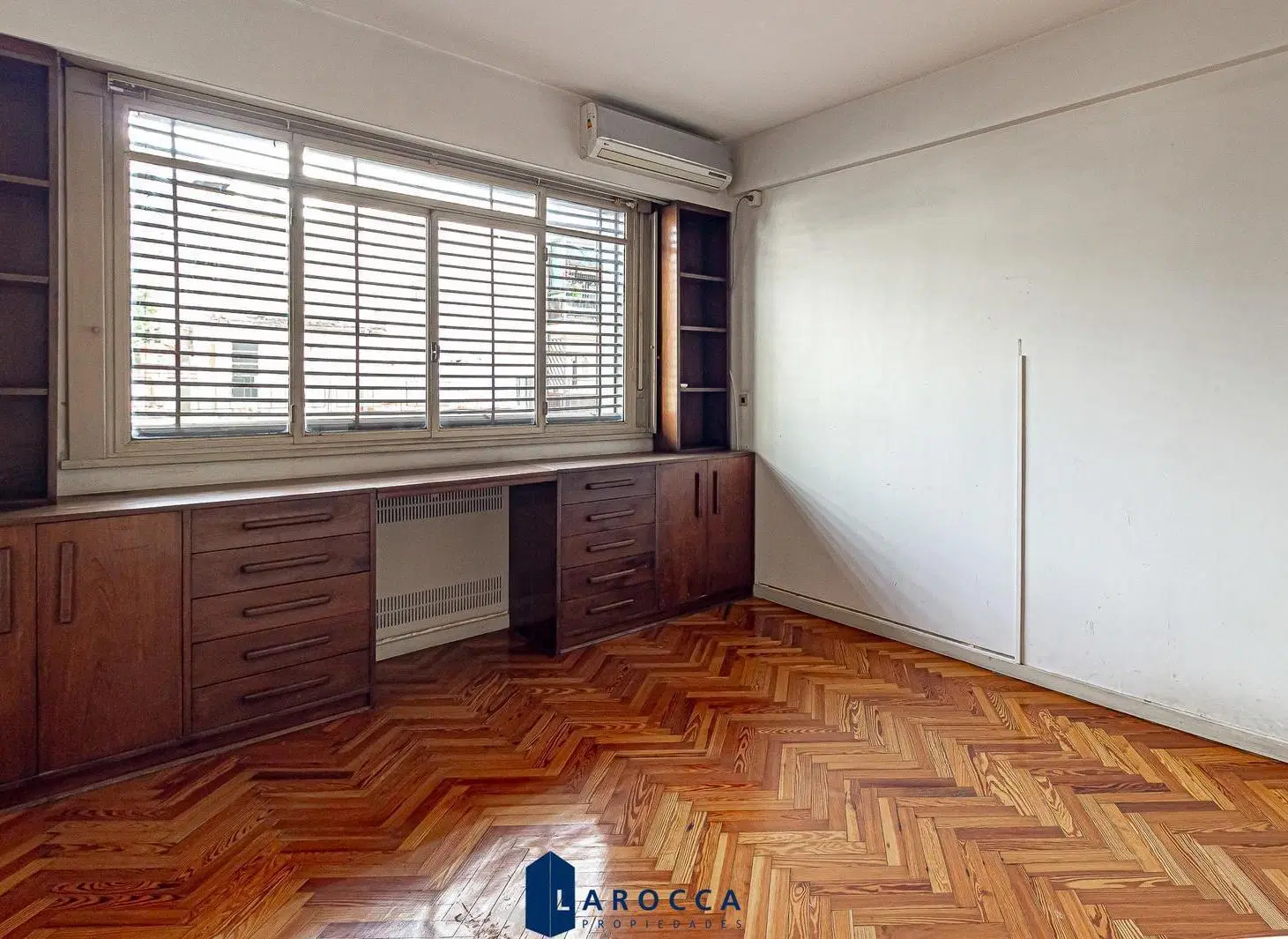 DEPARTAMENTO - VENTA - BELGRANO R - FRENTE - 4 AMB C/DEP - BALCON - ESPACIO GUARDACOCHES 8