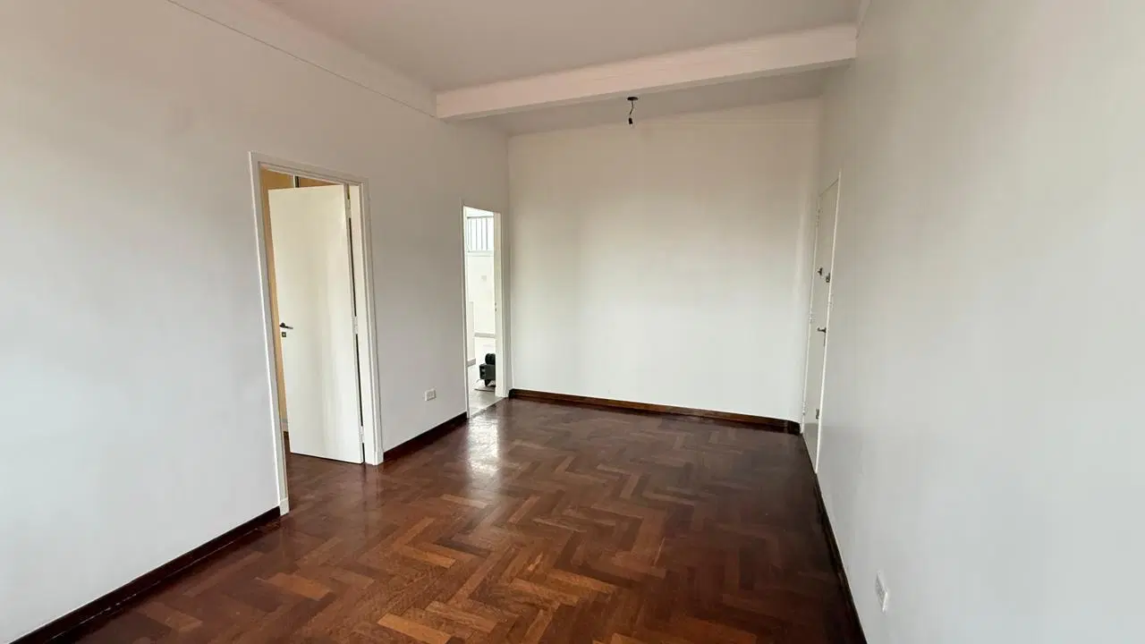 DEPARTAMENTO - ALQUILER - COLEGIALES - 2 AMB - C/FRENTE - POR ESCALERA 3