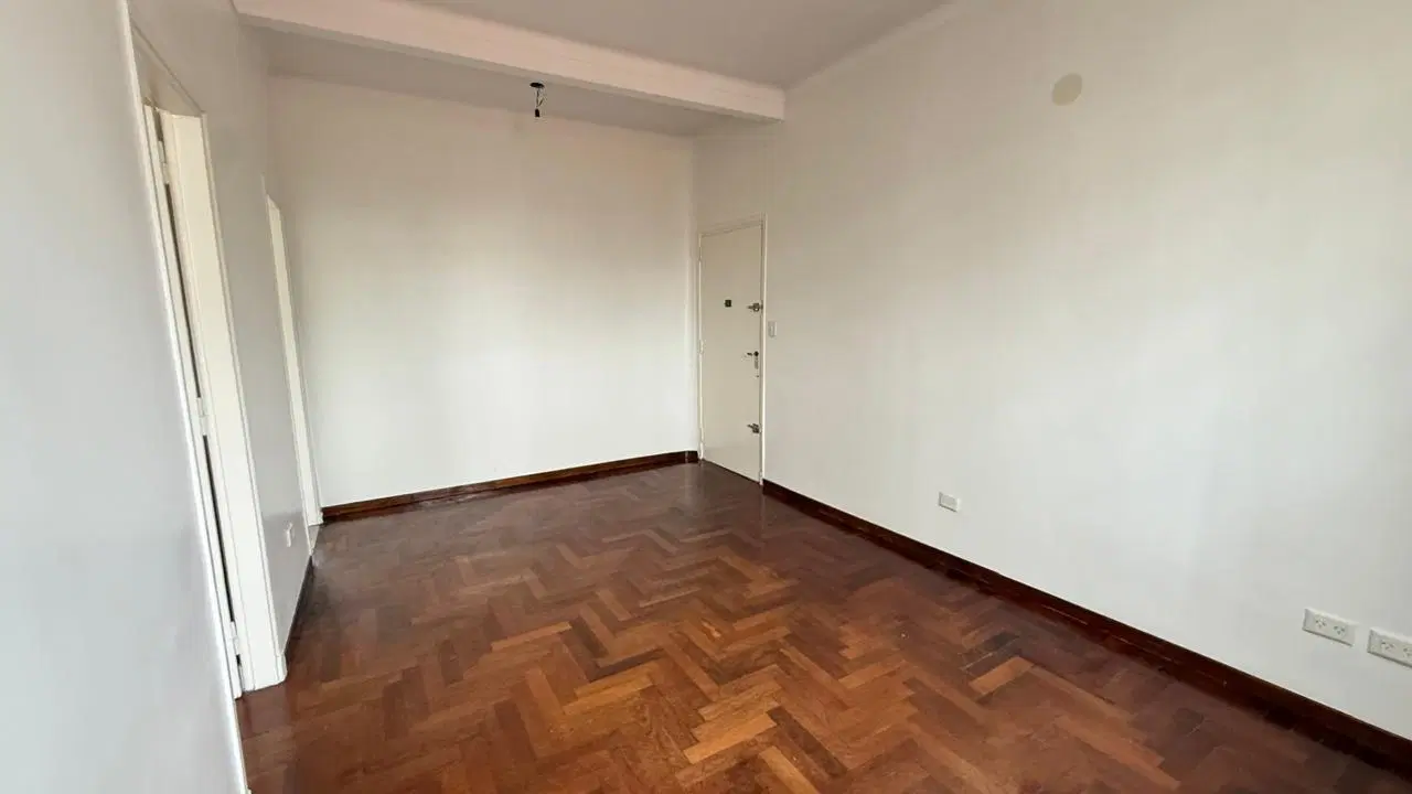 DEPARTAMENTO - ALQUILER - COLEGIALES - 2 AMB - C/FRENTE - POR ESCALERA 5