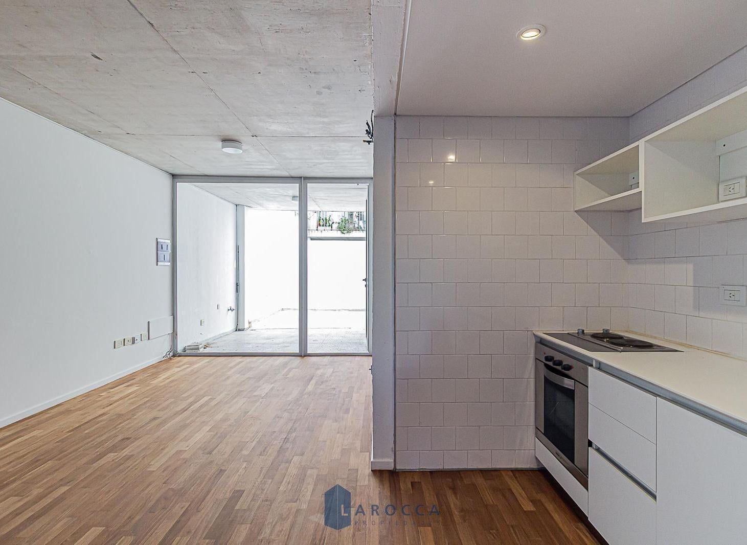 Foto de VENDIDO - 2AMB - DEPARTAMENTO - VENTA - VILLA ORTUZAR - PATIO - COCHERA, imagen 2