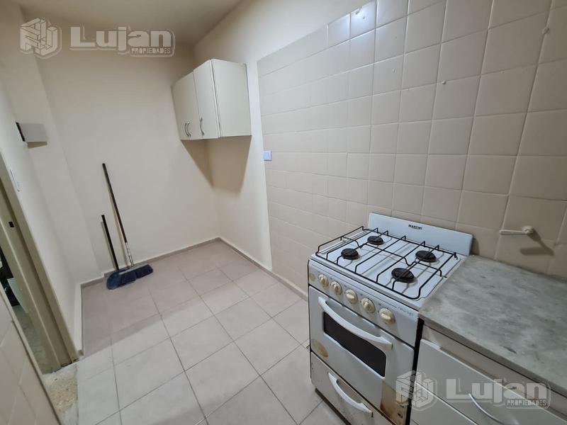 Foto de Pieres al 1100 Mataderos departamento 2 ambientes Apto profesional, imagen 3