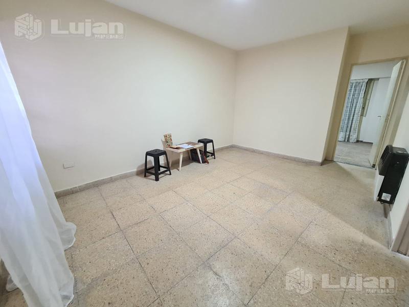Foto de Pieres al 1100 Mataderos departamento 2 ambientes Apto profesional, imagen 2