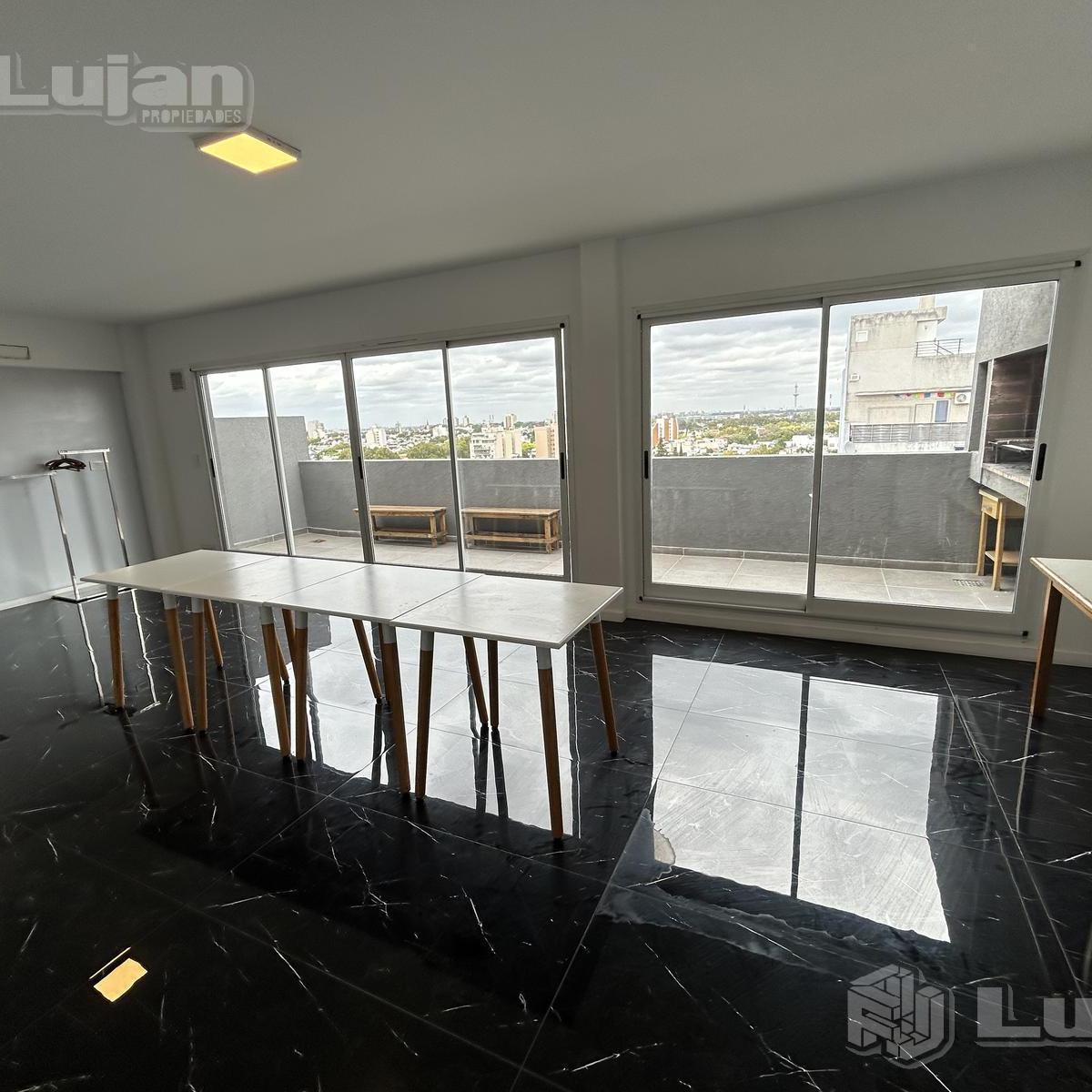 Venta Departamento en Flores 1 Amb Al Frente con Balcón y Sum 3