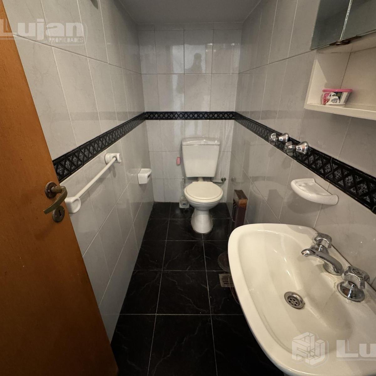 Venta Precioso PH Planta Baja en Mataderos 3 Ambientes Patio y Balcón 3