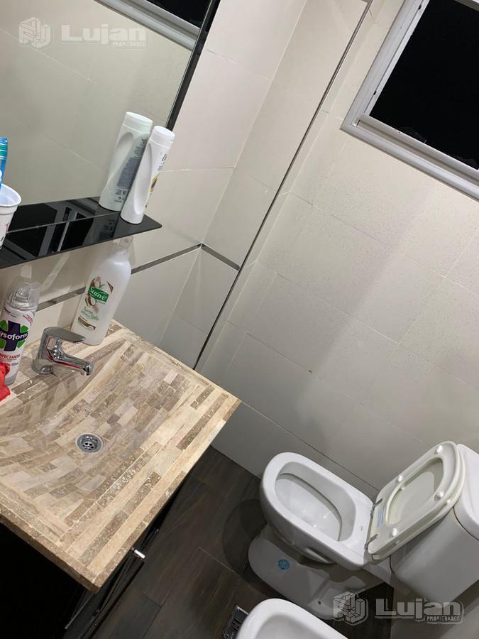 Caaguazu 7300 Excelente Casa - Liniers con Parque 2