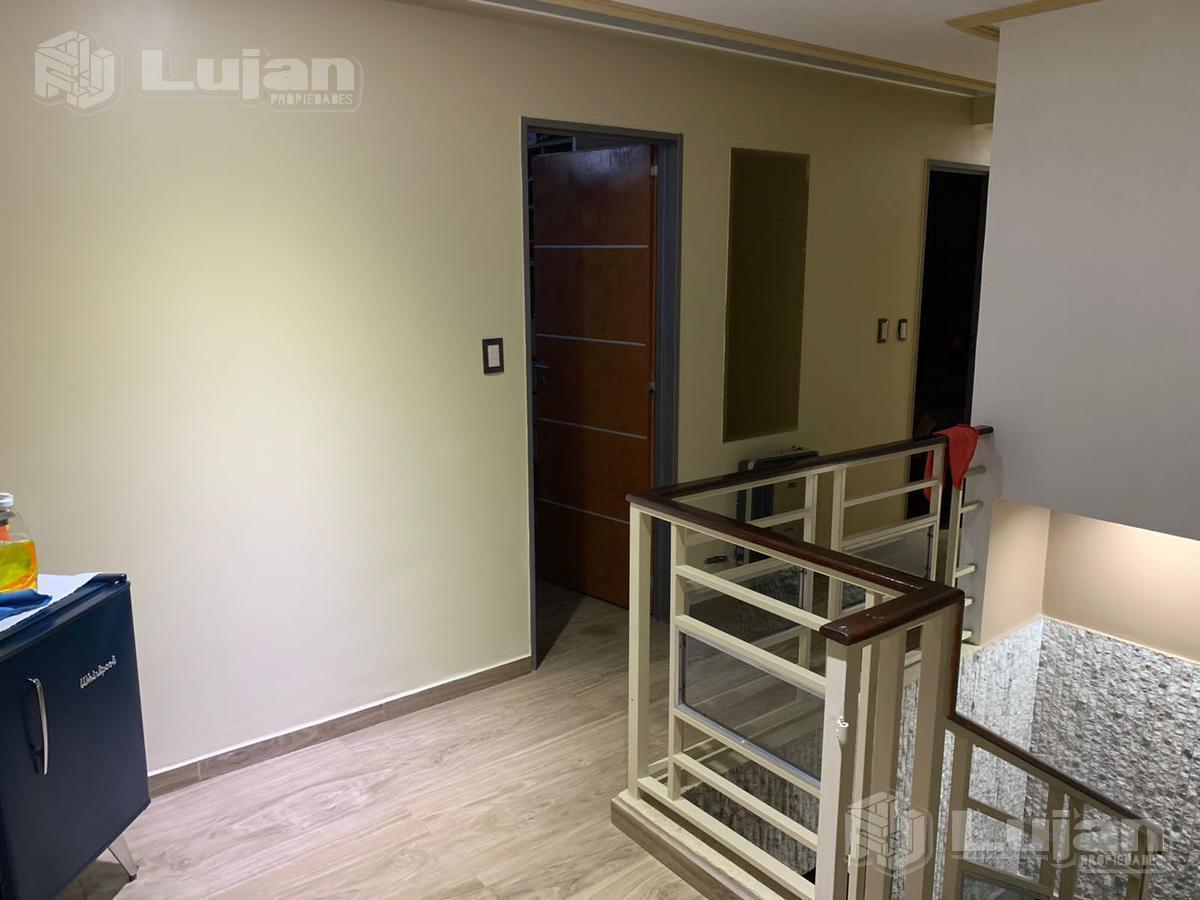 Foto de Caaguazu 7300 Excelente Casa - LINIERS, CON PARQUE Y 2 COCHERAS, imagen 2