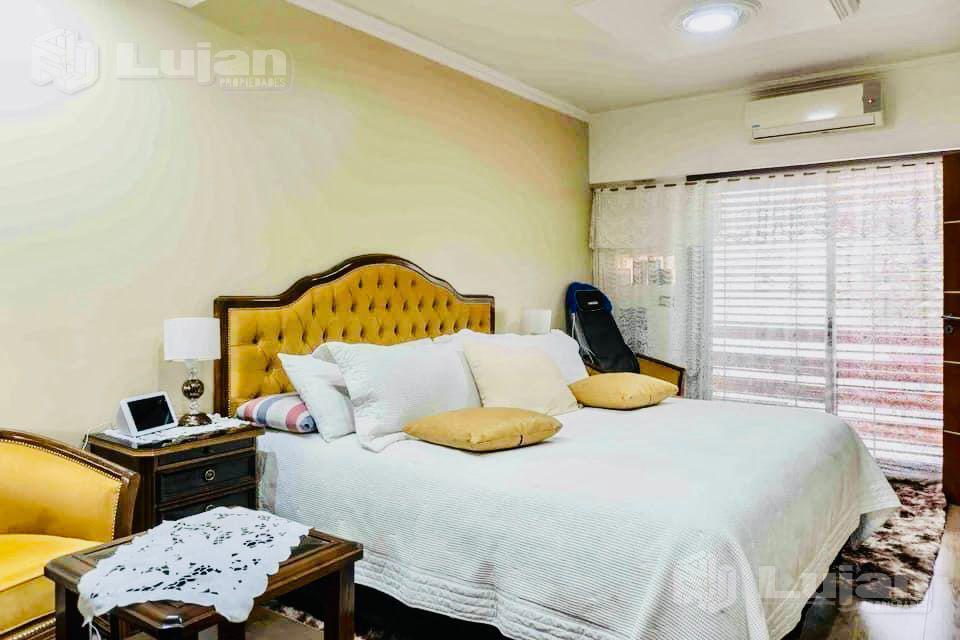 Caaguazu 7300 Excelente Casa - Liniers con Parque 1