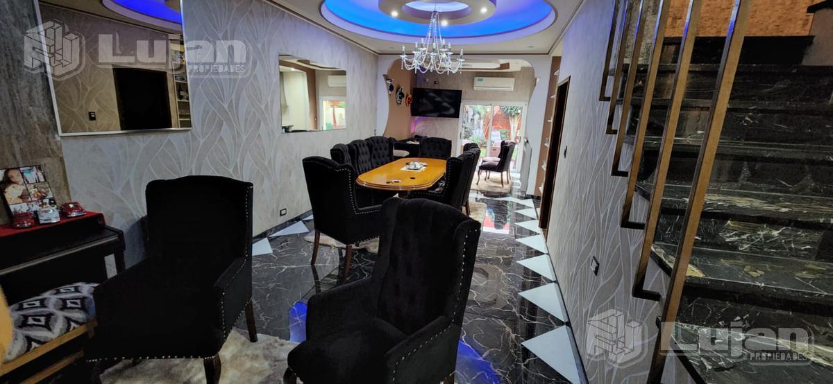 Caaguazu 7300 Excelente Casa - Liniers con Parque 5