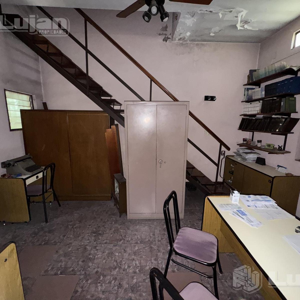 Venta Casa Lote Propio en Parque Avellaneda a Refaccionar 4