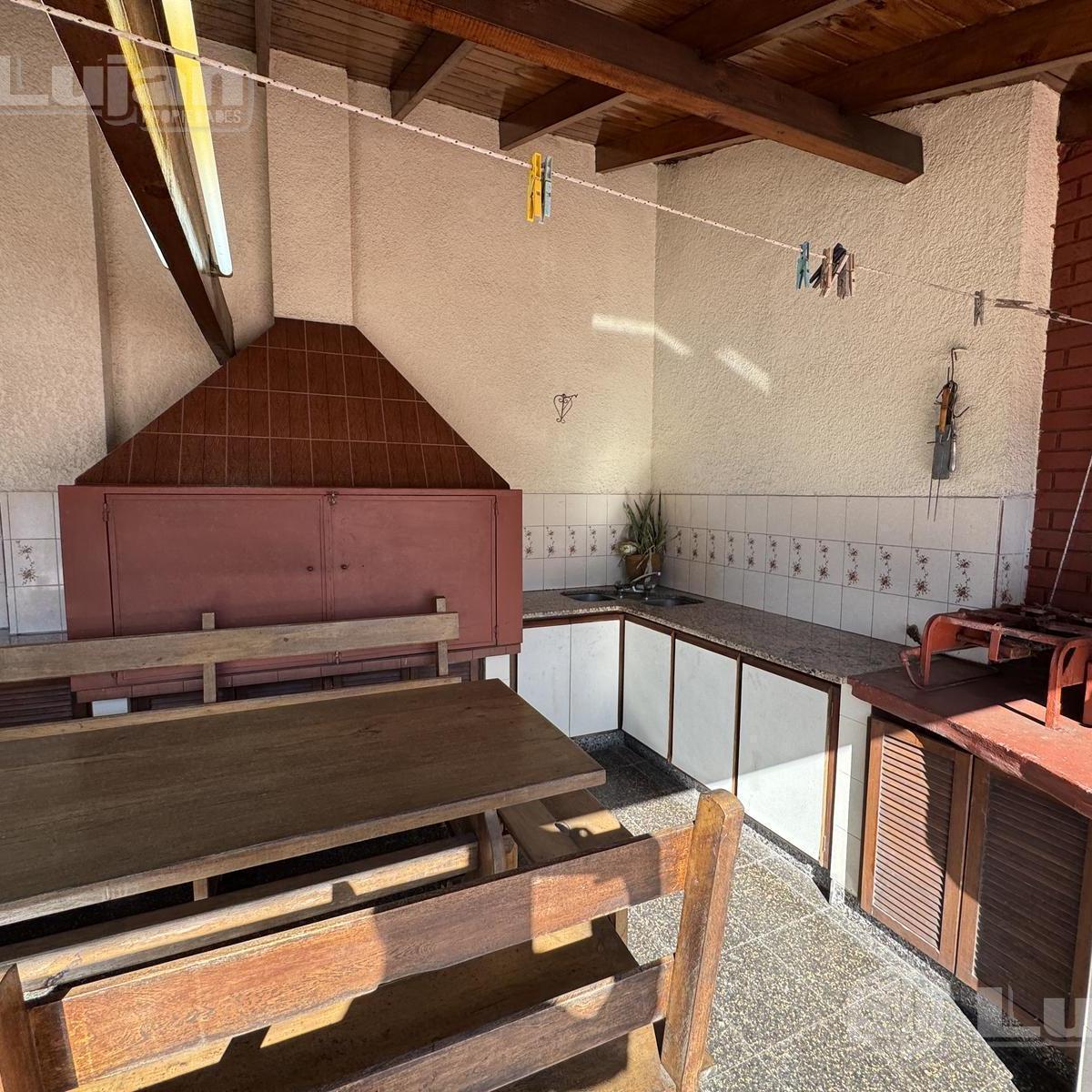 Venta Casa Mataderos 7 Ambs, Patio, Terraza, Quincho! 4