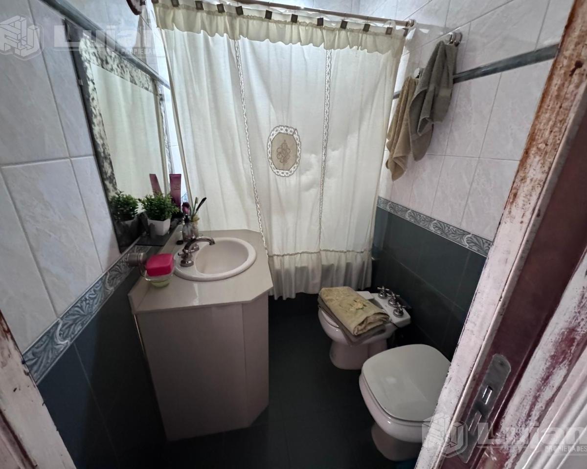 Venta Casa Multifamiliar 8.66 X 36.6 3