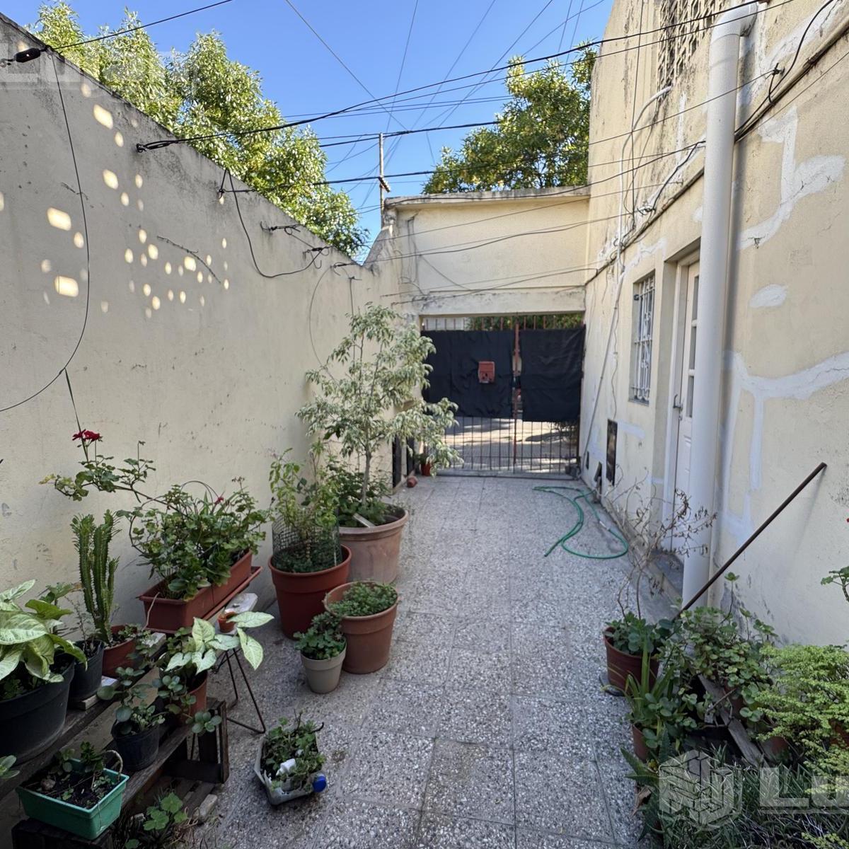 Venta Casa en Mataderos 3 Viviendas Lote de 9,94 X 43 3