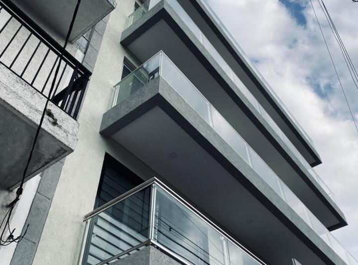Venta Local en Mataderos estrenar 2