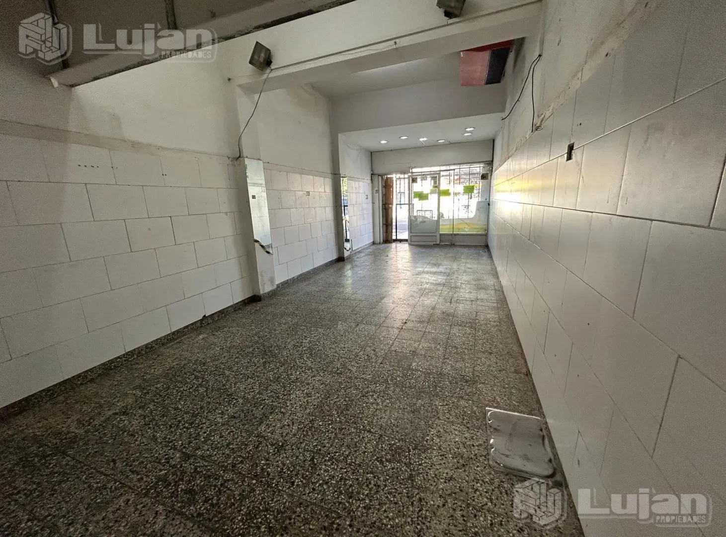 Alquiler Local en Mataderos Av Directorio 2