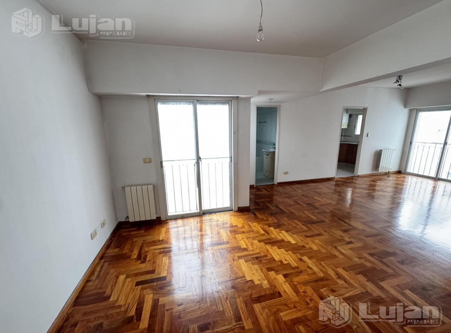 Alquiler Departamento en Liniers 1 ambs muy amplio Acassuso esquina Larrazabal.