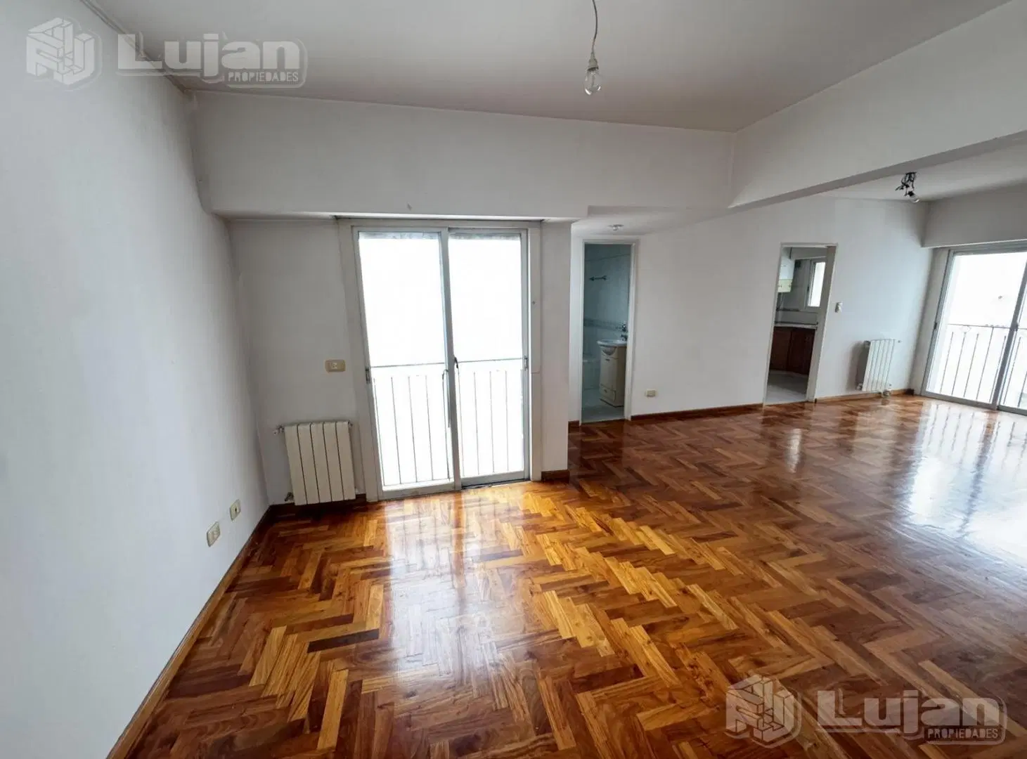 Alquiler Departamento en Liniers 1 ambs muy amplio Acassuso esquina Larrazabal. 4