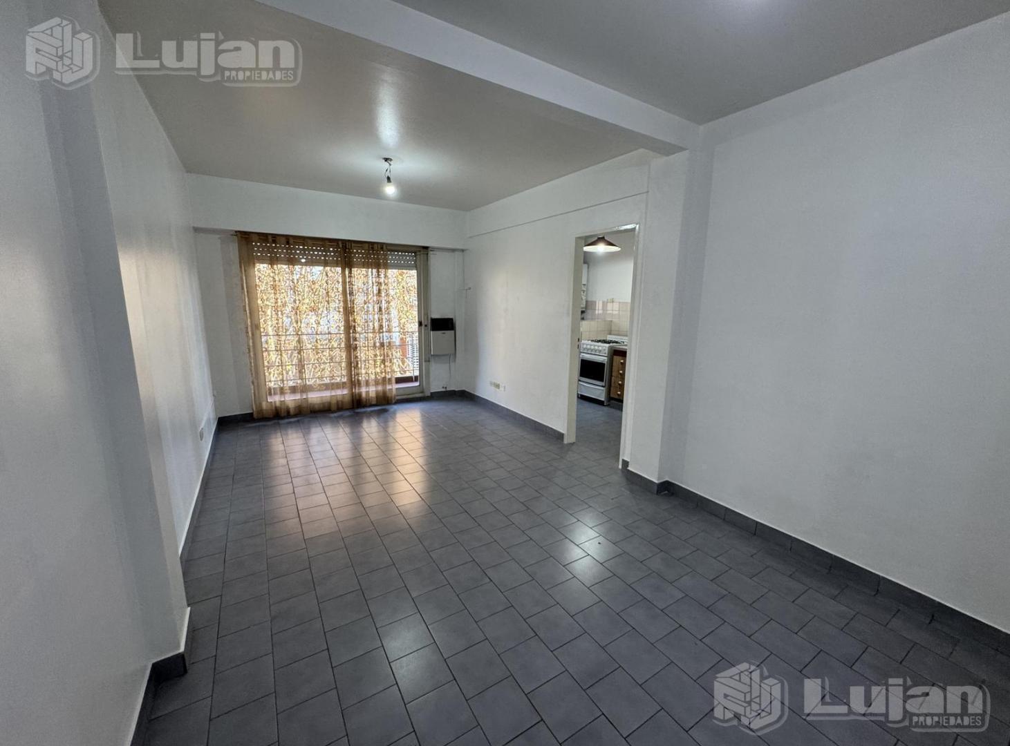 Foto de Venta Mataderos 1 amb c/balcón Frente. Pola y Av Alberdi, imagen 3