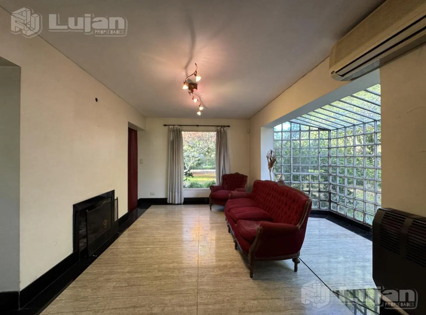 Quinta en Barrio Parque El Trébol sobre lote de 4968 M2 3