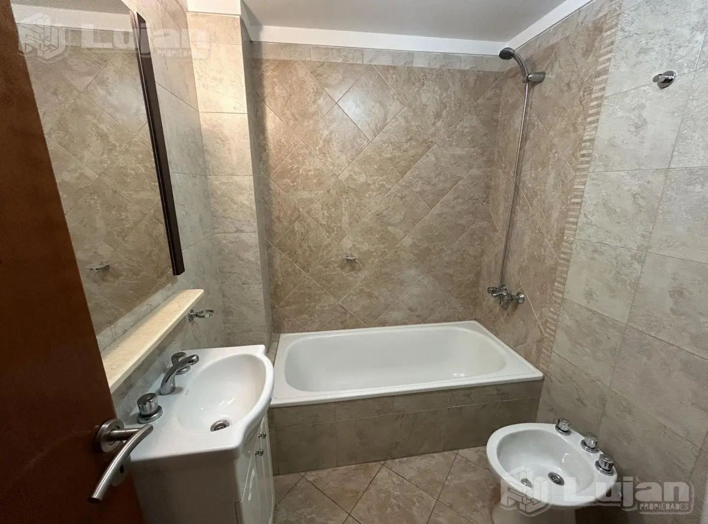 Alquiler Departamento en Mataderos 2 ambientes con balcón 8