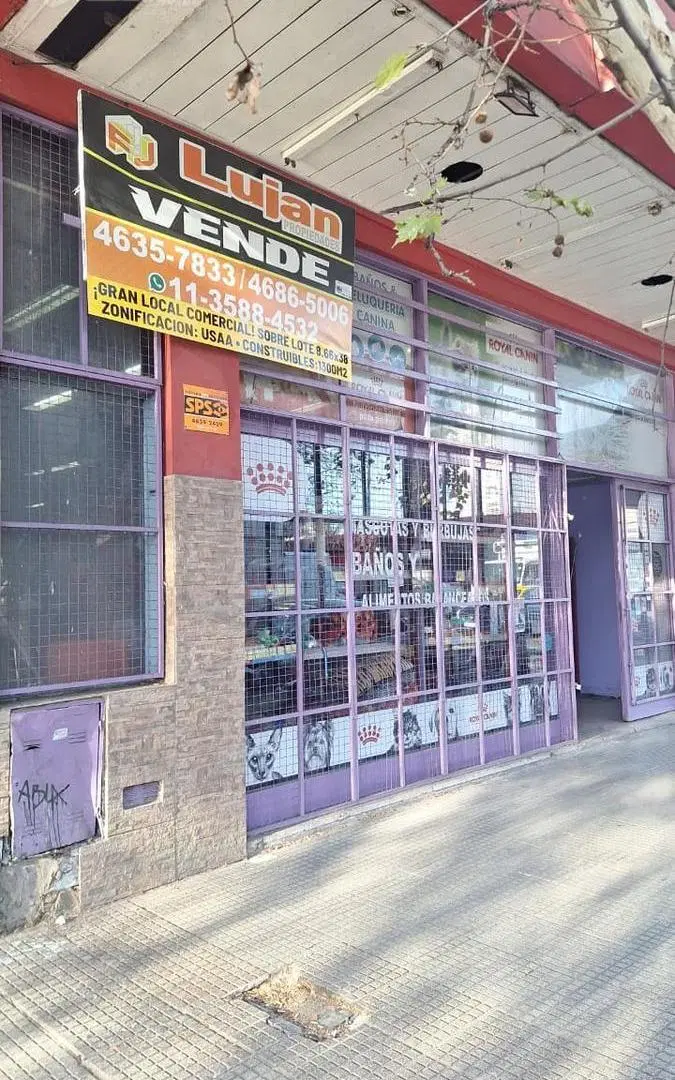 Venta Terreno con local en Mataderos gran ubicación Centro Comercial Av Alberdi 3