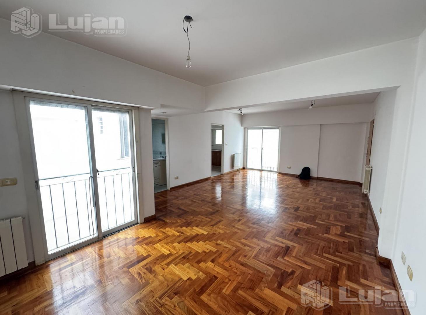 Foto de Alquiler Departamento en Liniers muy amplio Acassuso esquina Larrazabal., imagen 2