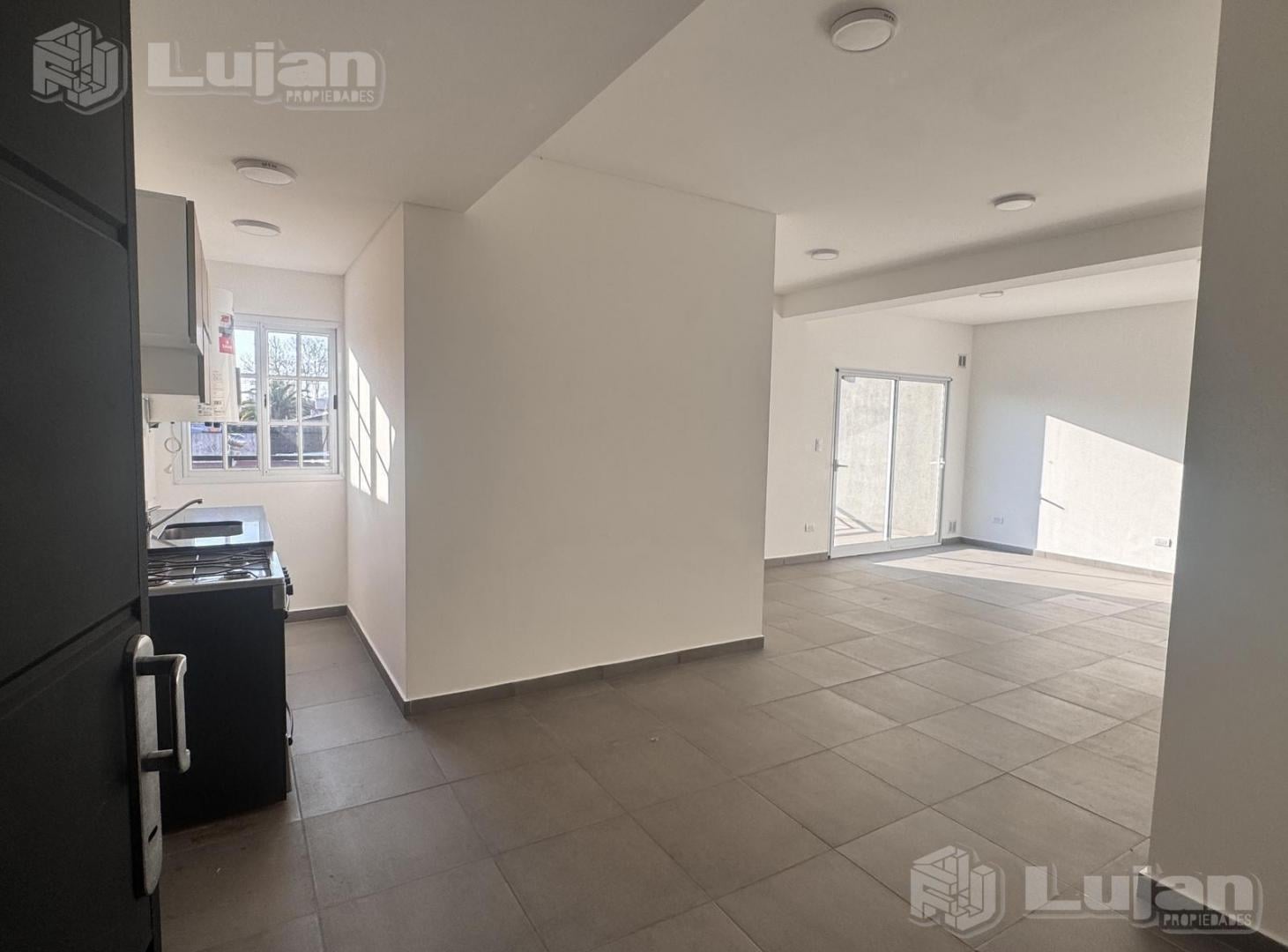 Foto de Alquiler Departamento en Parque Avellaneda, imagen 3